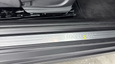 MINI Hatchback 135kW Cooper S Level 2 33kWh 3dr Auto Electric Hatchback